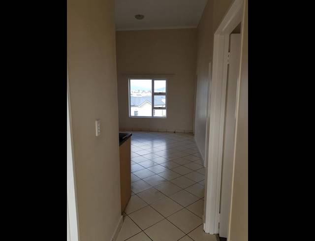 2 BEDROOM PROPERTY TO RENT IN BUH-REIN